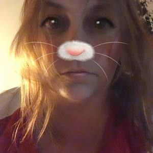 Meet your Posher, Mia